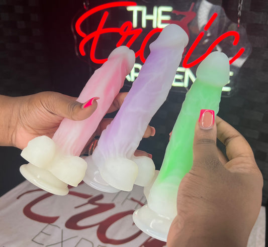 Glow In The Dark Dildo