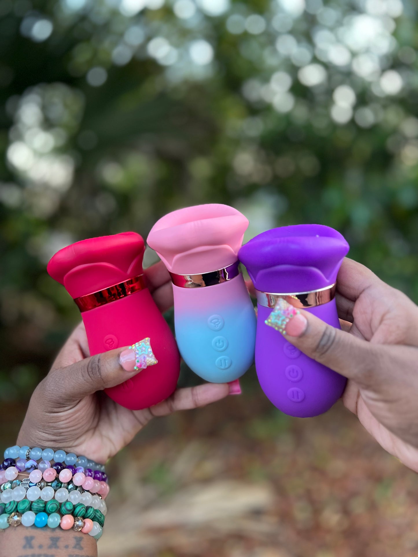 Kiss Me On Command 💋